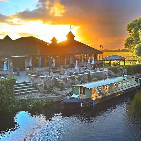 Dolphin Hotel Cambridge Сейнт Айвс Екстериор снимка