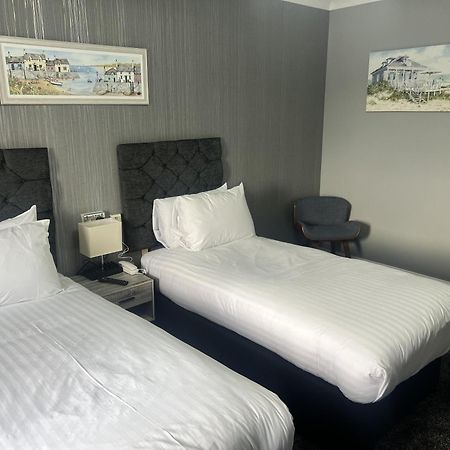 Dolphin Hotel Cambridge Сейнт Айвс Екстериор снимка