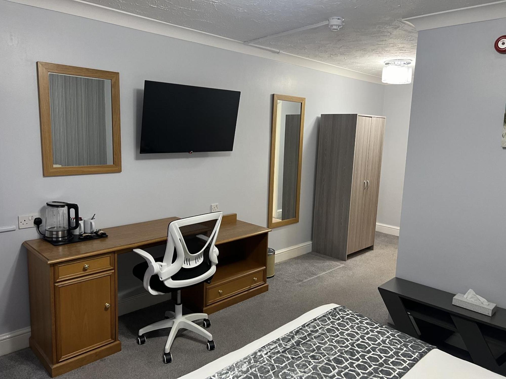 Dolphin Hotel Cambridge Сейнт Айвс Екстериор снимка