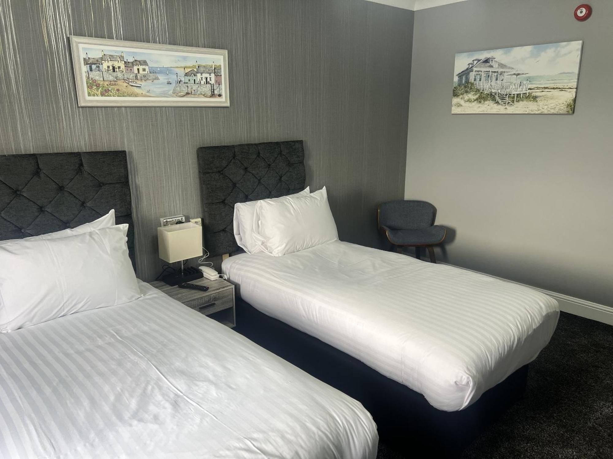 Dolphin Hotel Cambridge Сейнт Айвс Екстериор снимка