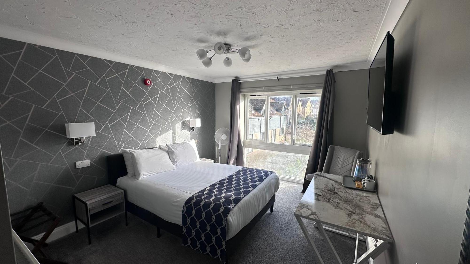 Dolphin Hotel Cambridge Сейнт Айвс Екстериор снимка