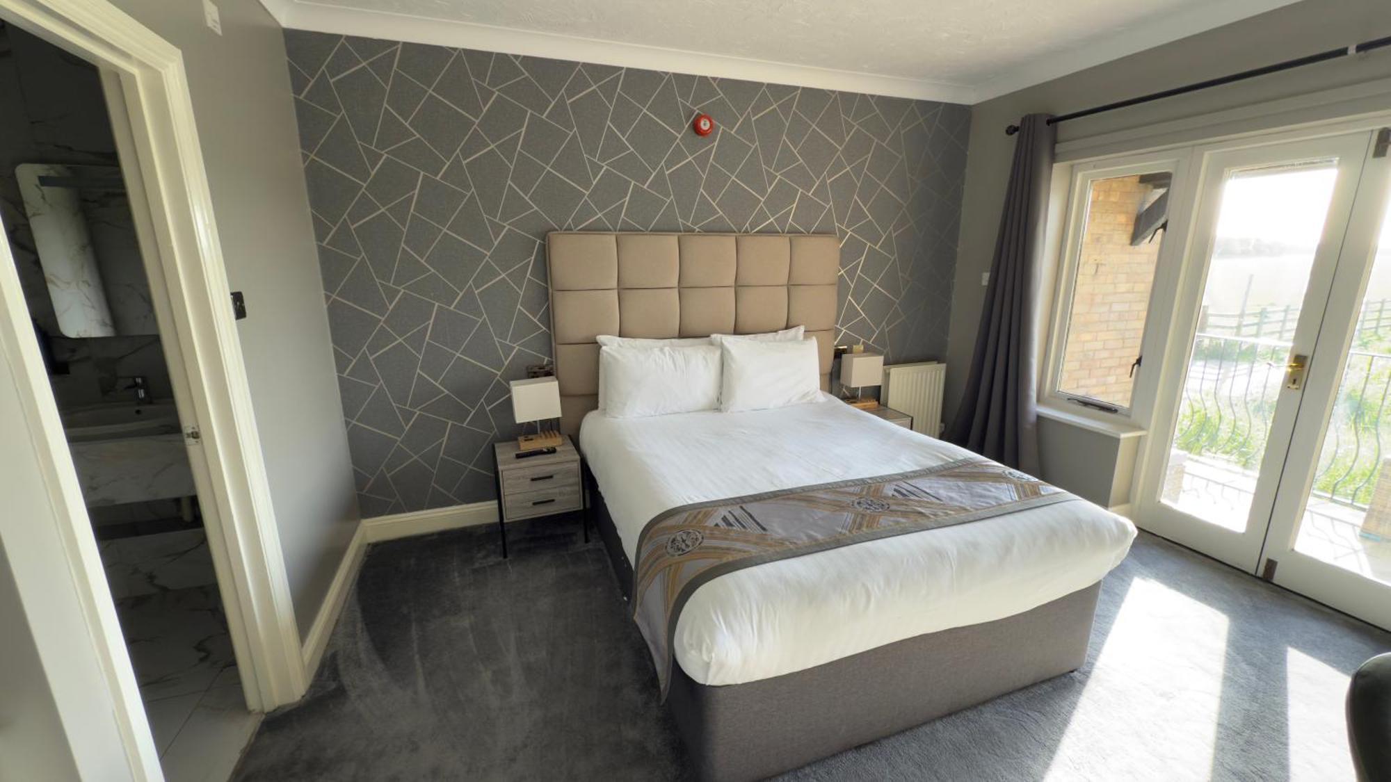Dolphin Hotel Cambridge Сейнт Айвс Екстериор снимка